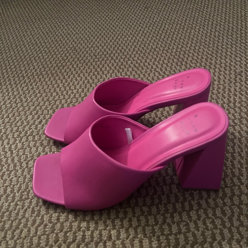Pink heels